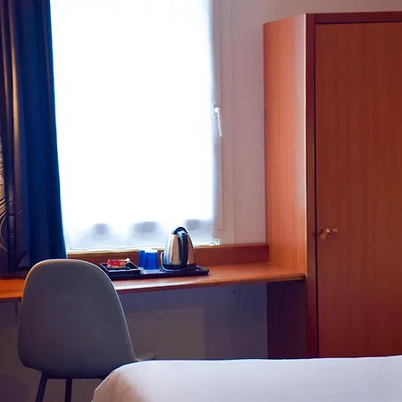 B&B Hotel Rodez Bourran Esterno foto